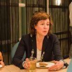 Burgemeester Schuitmaker op basisschool voor Nationaal Schoolontbijt.